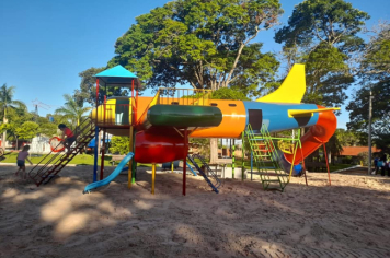 Foto - Praças, Parques e Monumentos