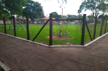 Foto - Praças, Parques e Monumentos