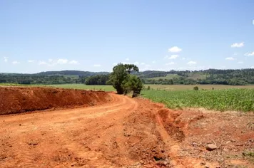 Readequação e Cascalhento nas Estradas de Atanazildo e Vila Nova