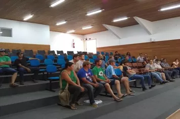 Reunião com Produtores de Frutas Tropicais