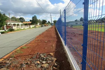 Construção de cerca no Posto de Saúde de Bom Jardim do Sul