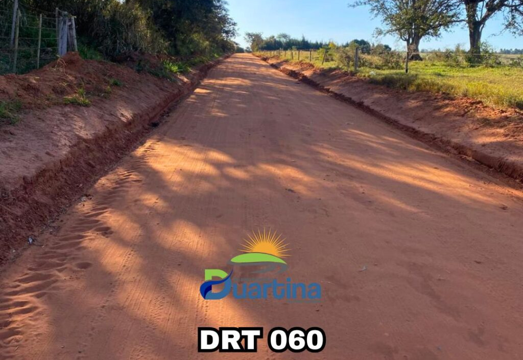 As manutenções das estradas rurais de Duartina continuam a todo vapor!