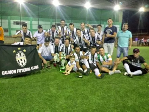 CALMON LEVANTA MAIS UMA TAÇA