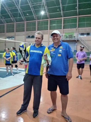VÔLEI MISTO