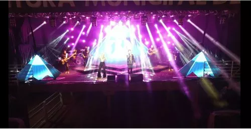Thaeme e Thiago Colocaram o Público para Cantar e Dançar!