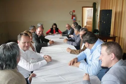 Em reuni?o realizada na manh? desta quarta-feira,