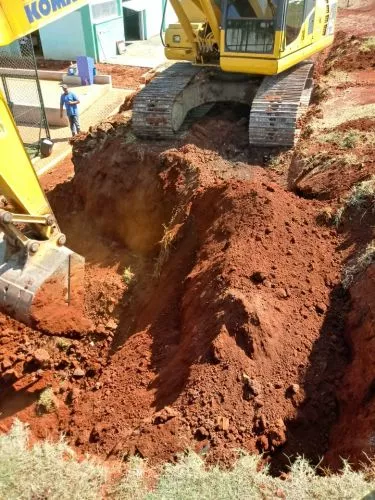 OBRAS DOS VESTIÁRIOS E PISTA DE ATLETISMO