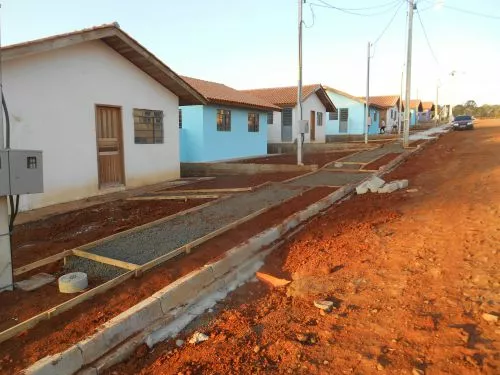 Obras de readequação de ruas para cascalhamento e finalização