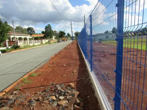 Construção de cerca no Posto de Saúde de Bom Jardim do Sul